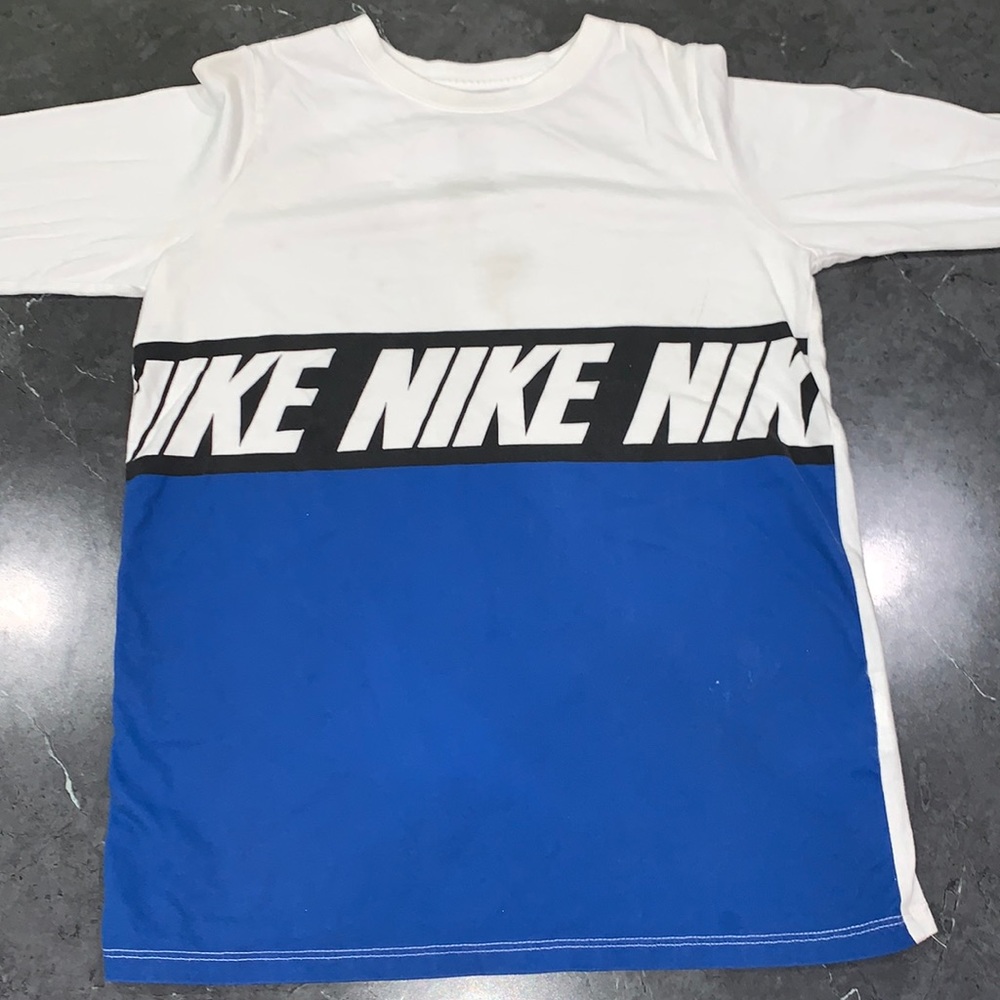 Nike long sleeve T size M